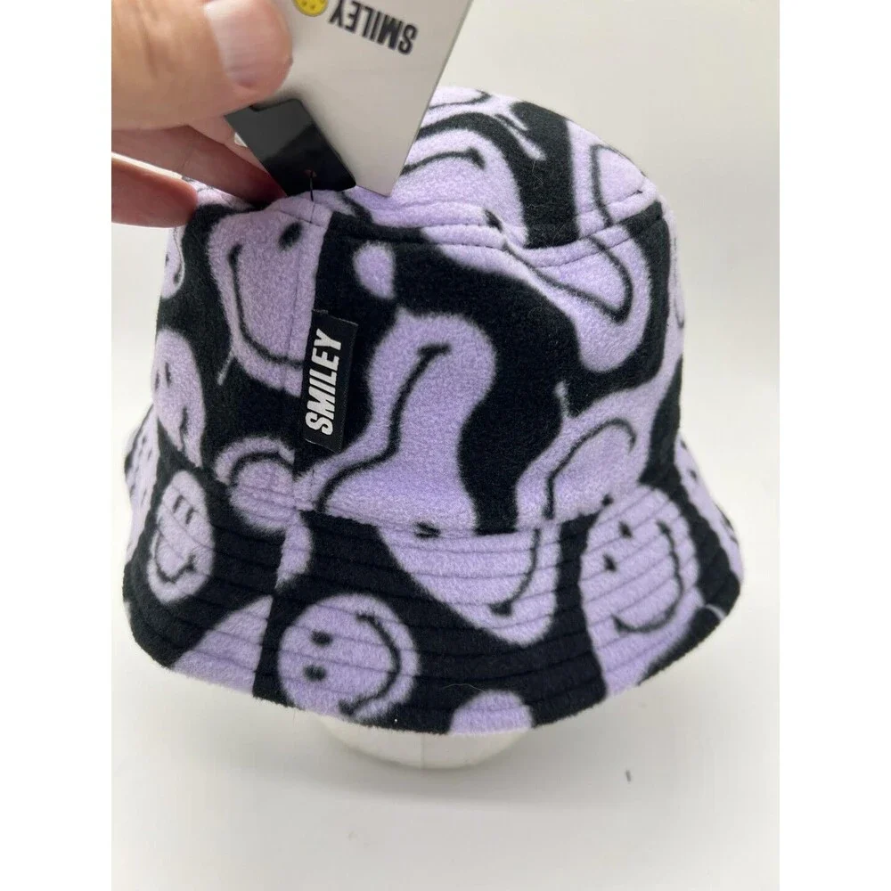 H&M smiley hat